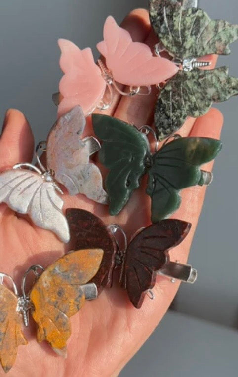The "Flutter Glow" Mystery Crystal Hair Clip