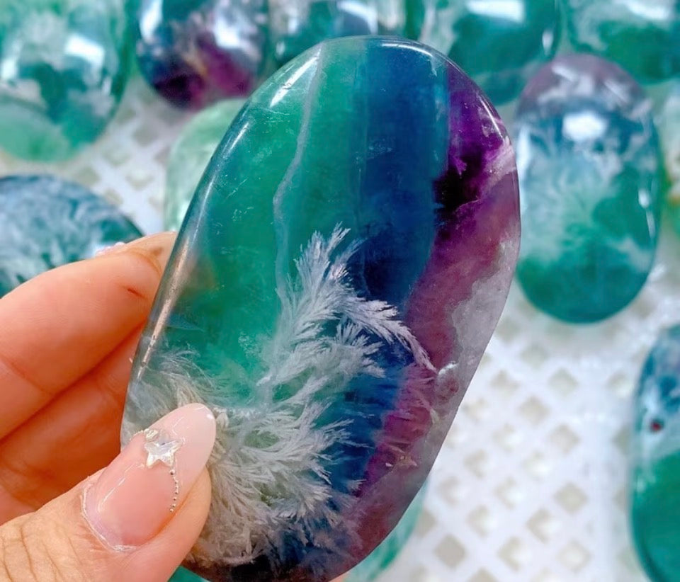 Feather Fluorite Pocket Palm Stone (100g)