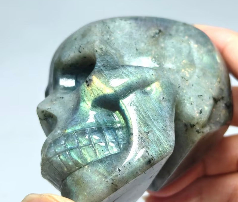 Labradorite Crystal Skull (4–5cm)
