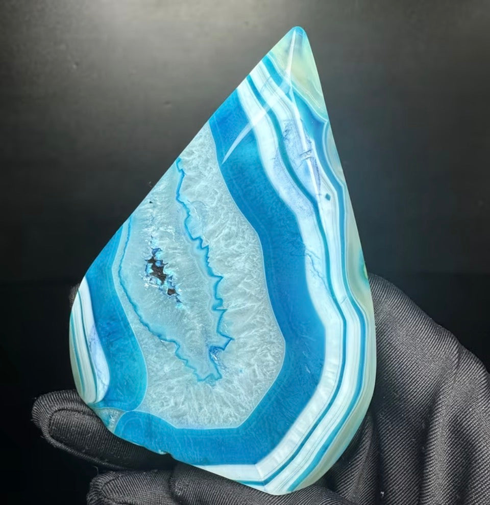 Oceanic Blue Banded Agate Teardrop Flame (100g)