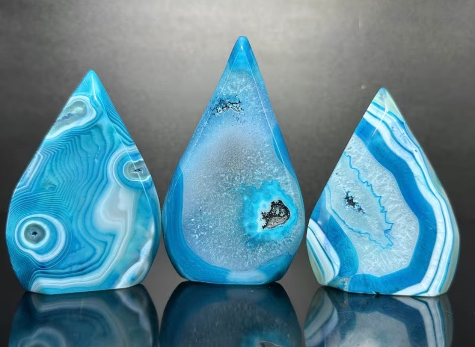 Oceanic Blue Banded Agate Teardrop Flame (100g)