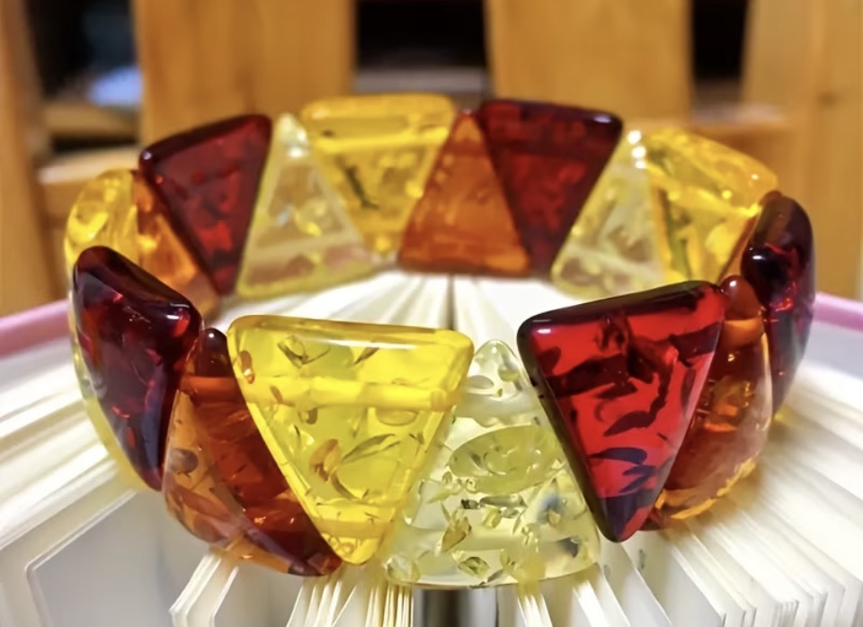 Baltic Sunburst Geometric Amber Bracelet