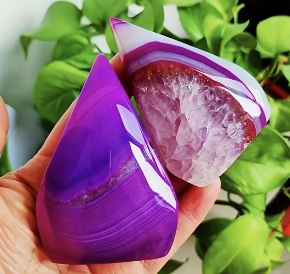 Magenta Banded Agate Flame (50g)