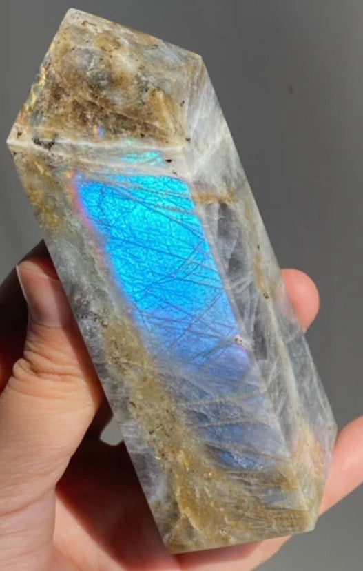Cosmic Flare: Premium Purple & Blue Labradorite Towers